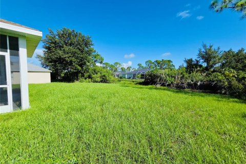 Casa en venta en Port Charlotte, Florida, 4 dormitorios, 155.52 m2 № 1915536 - foto 16
