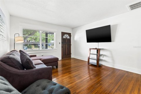 Villa ou maison à louer à Clearwater, Floride: 2 chambres, 108.14 m2 № 1882852 - photo 15