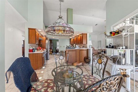 Villa ou maison à vendre à Weeki Wachee, Floride: 3 chambres, 223.24 m2 № 1762304 - photo 13