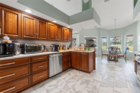 Villa ou maison à vendre à Weeki Wachee, Floride: 3 chambres, 223.24 m2 № 1762304 - photo 10