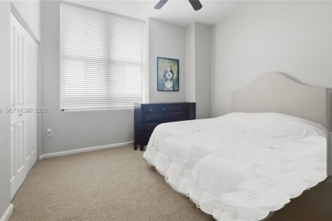 Condo in Fort Lauderdale, Florida, 2 bedrooms  № 2068211 - photo 22