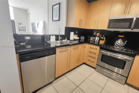 Condo in Fort Lauderdale, Florida, 2 bedrooms  № 2068211 - photo 10