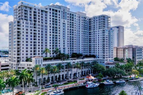 Condo in Fort Lauderdale, Florida, 2 bedrooms  № 2068211