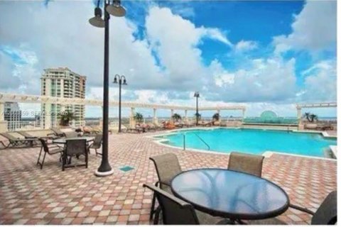 Condo in Fort Lauderdale, Florida, 2 bedrooms  № 2068211 - photo 30