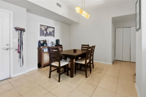 Condo in Fort Lauderdale, Florida, 2 bedrooms  № 2068211 - photo 8