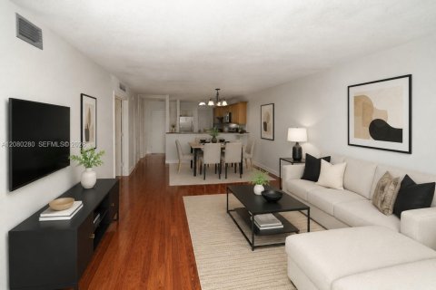 Condo in Miami, Florida, 1 bedroom  № 2392949