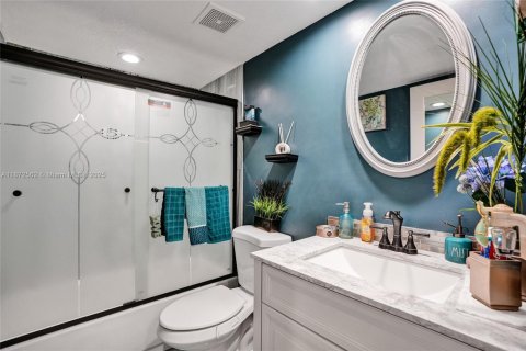 Copropriété à vendre à Lauderhill, Floride: 2 chambres, 96.62 m2 № 1925976 - photo 6