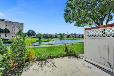 Copropriété à vendre à Lauderhill, Floride: 2 chambres, 96.62 m2 № 1925976 - photo 19