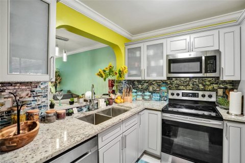 Copropriété à vendre à Lauderhill, Floride: 2 chambres, 96.62 m2 № 1925976 - photo 14