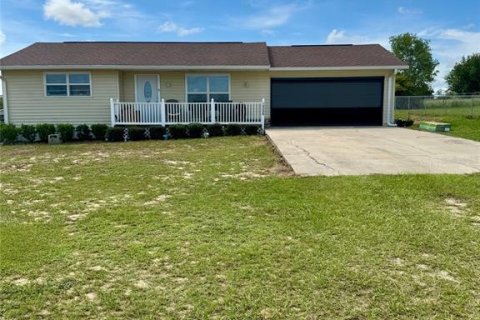 House in Lake Wales, Florida 2 bedrooms, 110.18 sq.m. № 1911600 - photo 2