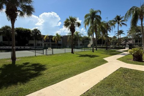 Copropriété à louer à Pinecrest, Floride: 1 chambre, 62.43 m2 № 2088080 - photo 13