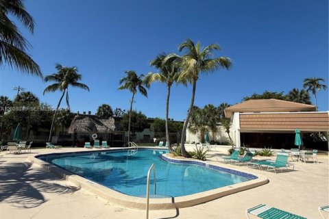 Condo à Pinecrest, Floride, 1 chambre  № 2088080