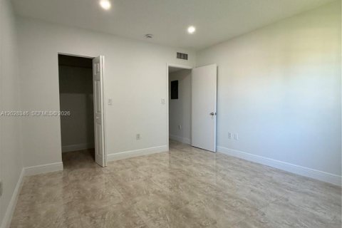 Copropriété à louer à Pinecrest, Floride: 1 chambre, 62.43 m2 № 2088080 - photo 8
