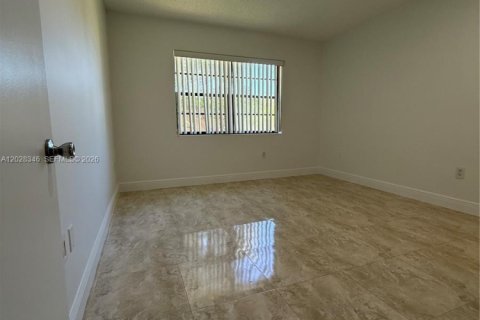 Copropriété à louer à Pinecrest, Floride: 1 chambre, 62.43 m2 № 2088080 - photo 6