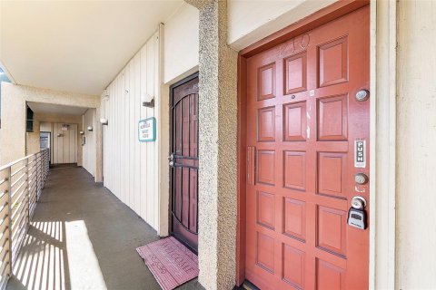 Immobilier commercial à louer à Lauderhill, Floride № 601787 - photo 1