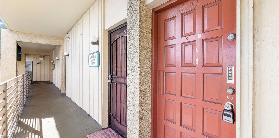 Immobilier commercial à Lauderhill, Floride № 601787