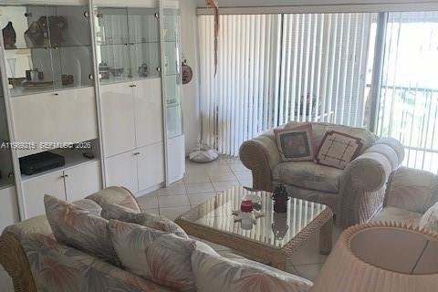 Copropriété à louer à Weston, Floride: 2 chambres, 102.75 m2 № 2051889 - photo 6