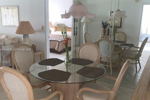 Copropriété à louer à Weston, Floride: 2 chambres, 102.75 m2 № 2051889 - photo 4