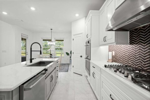 Casa en venta en Wesley Chapel, Florida, 6 dormitorios, 388.42 m2 № 1918018 - foto 22