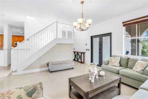 House in Weston, Florida 5 bedrooms, 208.1 sq.m. № 1930173 - photo 14