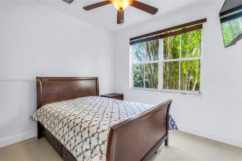 House in Weston, Florida 5 bedrooms, 208.1 sq.m. № 1930173 - photo 28