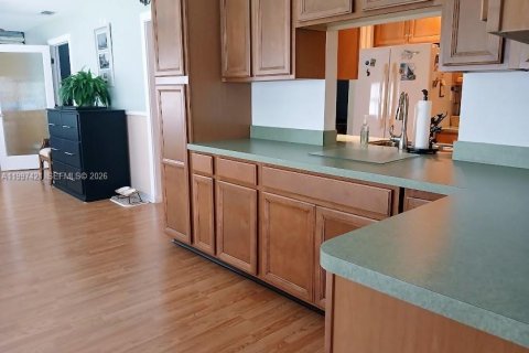 Купить виллу или дом в Хатчинсон-Айленд-Саут, Флорида 6 комнат, 151.62м2, № 2064636 - фото 22