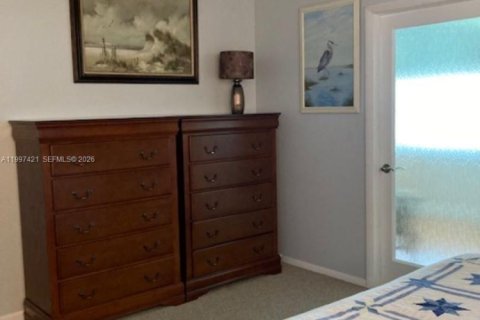 Купить виллу или дом в Хатчинсон-Айленд-Саут, Флорида 6 комнат, 151.62м2, № 2064636 - фото 13