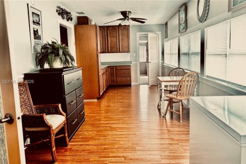 Купить виллу или дом в Хатчинсон-Айленд-Саут, Флорида 6 комнат, 151.62м2, № 2064636 - фото 23