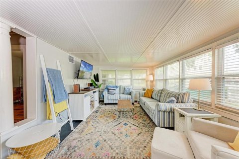 Immobilier commercial à vendre à Bradenton, Floride: 3 chambres, 163.32 m2 № 1884886 - photo 10