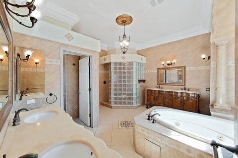 Купить виллу или дом в Вики Вачи, Флорида 15 комнат, 511.15м2, № 1614367 - фото 13