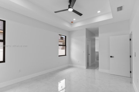 Villa ou maison à vendre à Tampa, Floride: 3 chambres, 150.32 m2 № 2253931 - photo 8