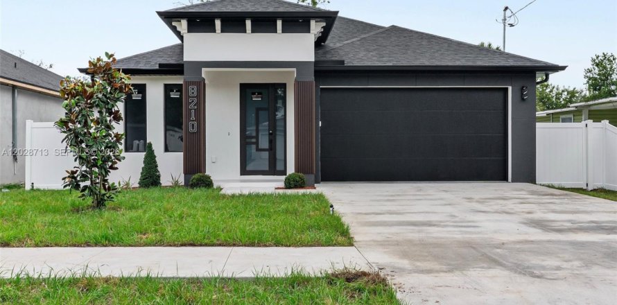 Villa ou maison à Tampa, Floride 3 chambres, 150.32 m2 № 2253931
