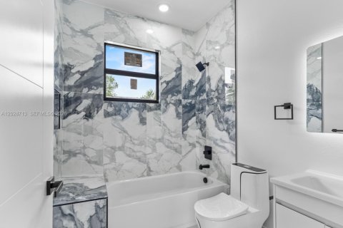 Villa ou maison à vendre à Tampa, Floride: 3 chambres, 150.32 m2 № 2253931 - photo 27