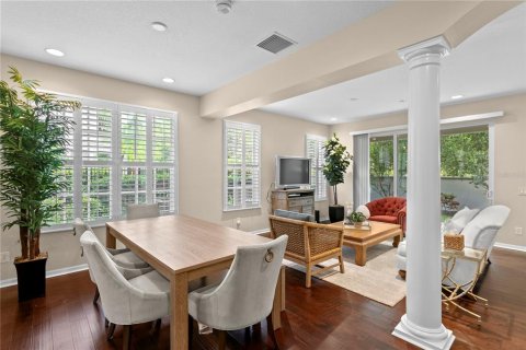 Townhouse in Tampa, Florida 3 bedrooms, 192.59 sq.m. № 1885172 - photo 13