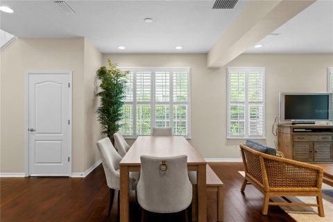 Townhouse in Tampa, Florida 3 bedrooms, 192.59 sq.m. № 1885172 - photo 14