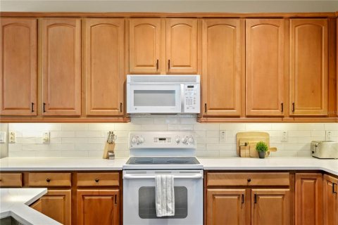 Townhouse in Tampa, Florida 3 bedrooms, 192.59 sq.m. № 1885172 - photo 7