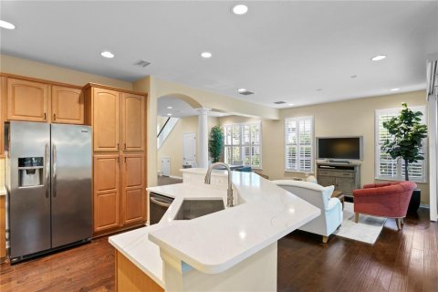Townhouse in Tampa, Florida 3 bedrooms, 192.59 sq.m. № 1885172 - photo 9