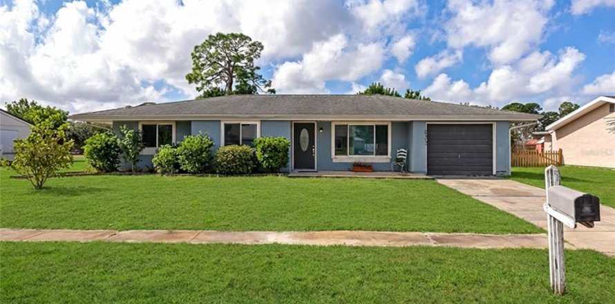 Villa ou maison à North Port, Floride 3 chambres, 155.61 m2 № 2135084