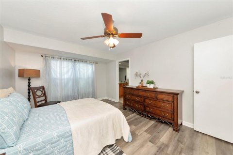 Villa ou maison à vendre à North Port, Floride: 3 chambres, 155.61 m2 № 2135084 - photo 20