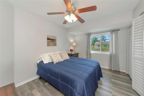 Villa ou maison à vendre à North Port, Floride: 3 chambres, 155.61 m2 № 2135084 - photo 25