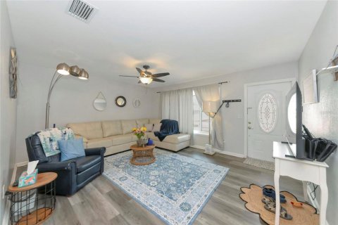 Villa ou maison à vendre à North Port, Floride: 3 chambres, 155.61 m2 № 2135084 - photo 4