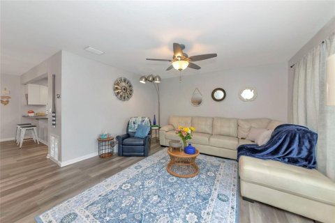Villa ou maison à vendre à North Port, Floride: 3 chambres, 155.61 m2 № 2135084 - photo 3