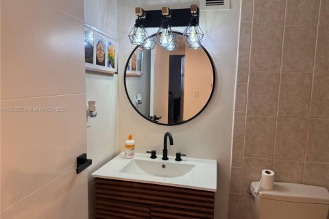 Condominio en venta en Sunny Isles Beach, Florida, 2 dormitorios, 83.05 m2 № 1960319 - foto 4