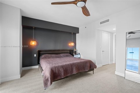 Condominio en alquiler en Miami, Florida, 3 dormitorios, 169.55 m2 № 1890025 - foto 17