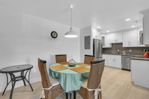 Купить кондоминиум в Форт-Лодердейл, Флорида 6 комнат, 111.48м2, № 2084124 - фото 9