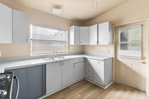 Villa ou maison à vendre à Saint Petersburg, Floride: 2 chambres, 85.93 m2 № 2408938 - photo 15