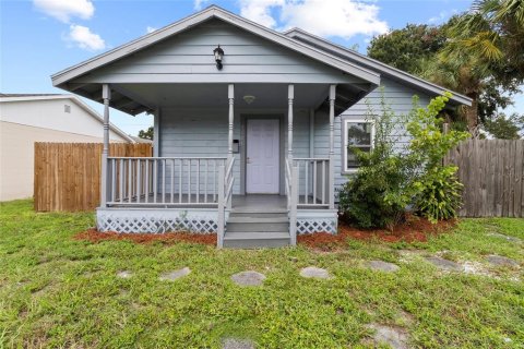 Villa ou maison à Saint Petersburg, Floride 2 chambres, 85.93 m2 № 2408938