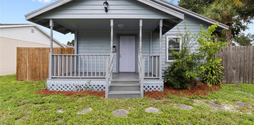 Villa ou maison à Saint Petersburg, Floride 2 chambres, 85.93 m2 № 2408938