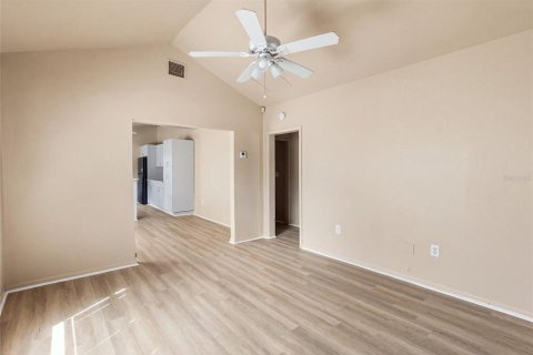 Villa ou maison à vendre à Saint Petersburg, Floride: 2 chambres, 85.93 m2 № 2408938 - photo 8