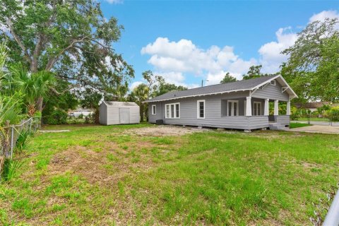 House in Lakeland, Florida 2 bedrooms, 114.46 sq.m. № 1750549 - photo 2